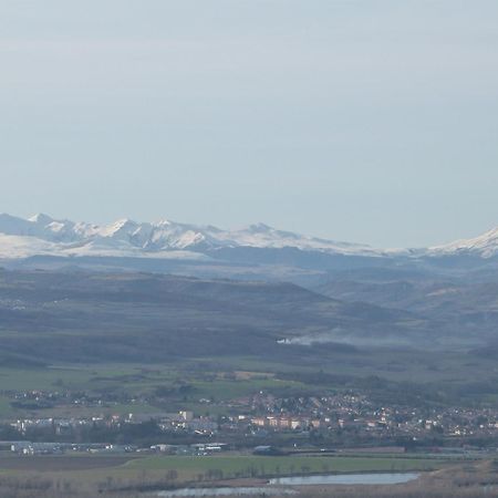 Chateau Des Aiguilles Saint-Remy-de-Chargnat Luaran gambar