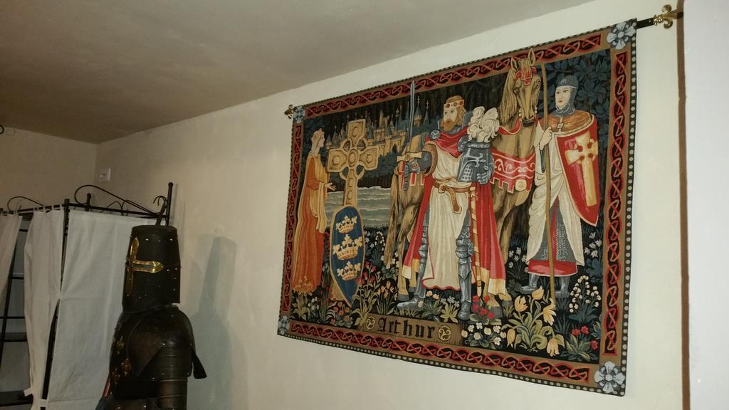 Chateau Des Aiguilles Saint-Remy-de-Chargnat Luaran gambar