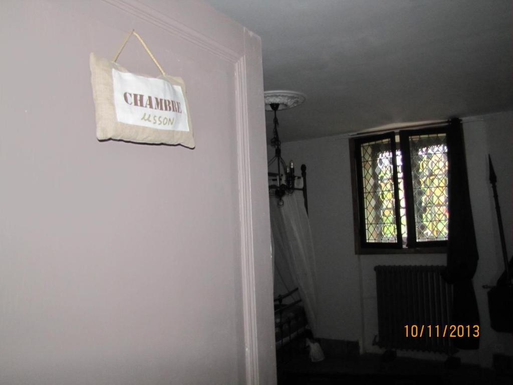 Chateau Des Aiguilles Saint-Remy-de-Chargnat Bilik gambar